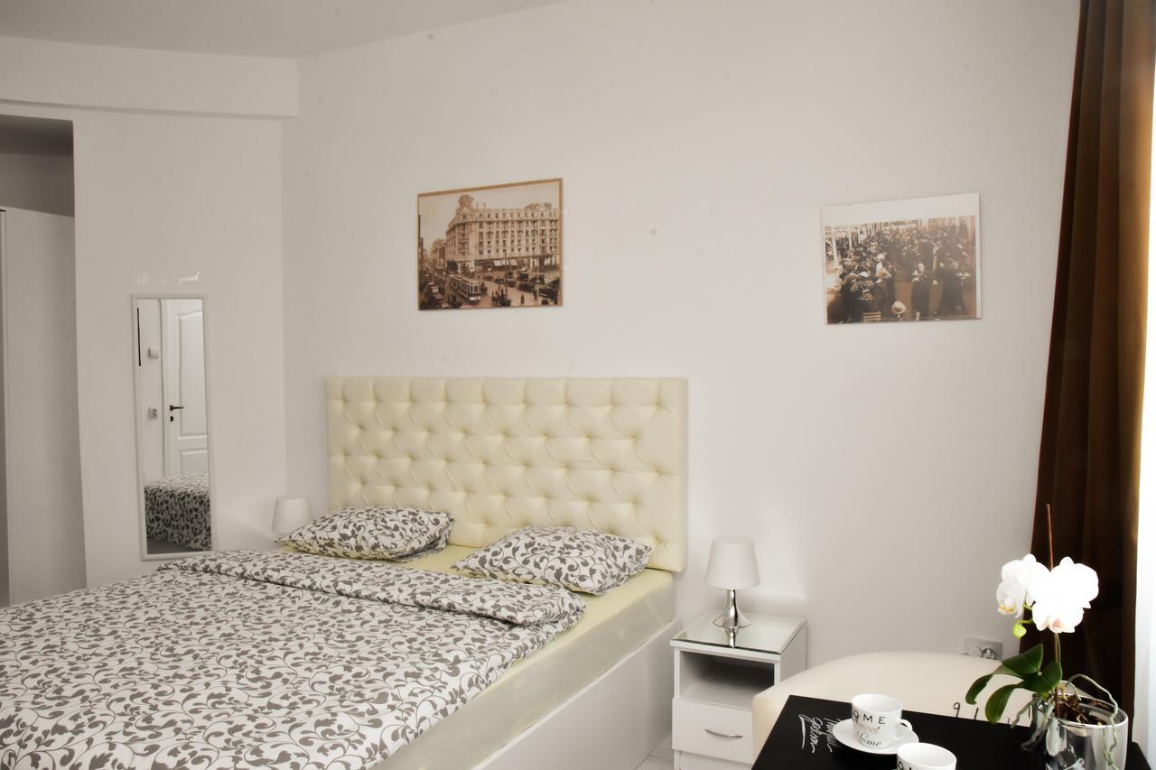 Nostalgia Central Studio Bucureşti Ngoại thất bức ảnh